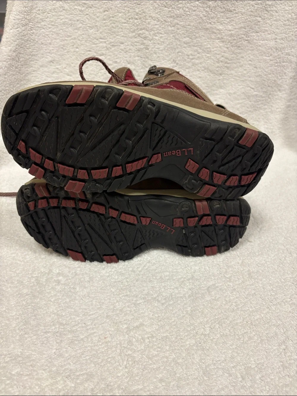 L.L. Bean Kids tek primaloft waterproof Burgundy and Taupe Hiking Boots 6